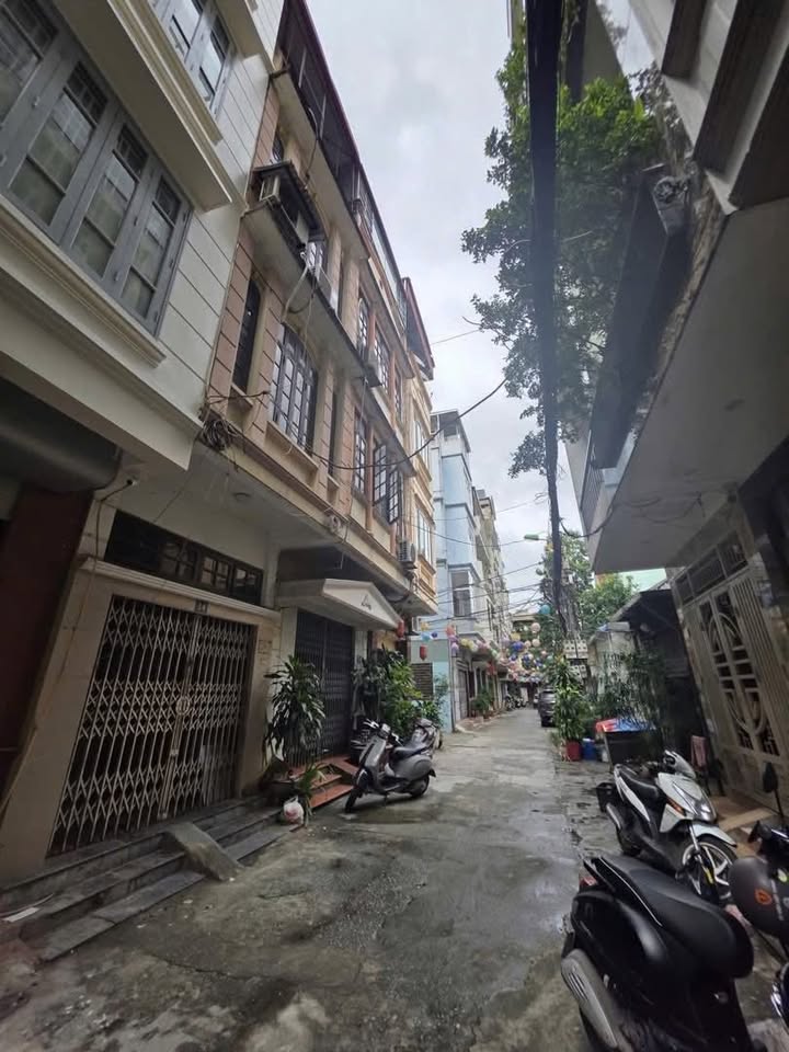 Nhà riêng Ngõ 3 Minh Khai 36m² giá thỏa thuận - Ô tô tránh, sẵn sàng ở ngay!