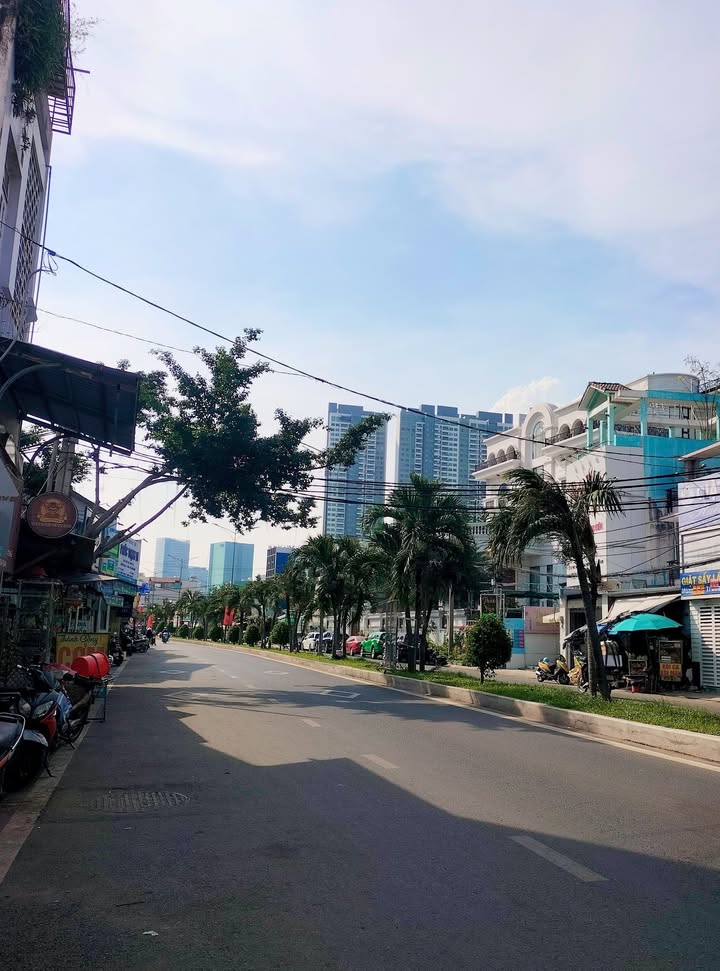 Nhà cấp 4 Phú Thuận 124m² giá 8 tỷ - Phù hợp cải tạo, xây mới!