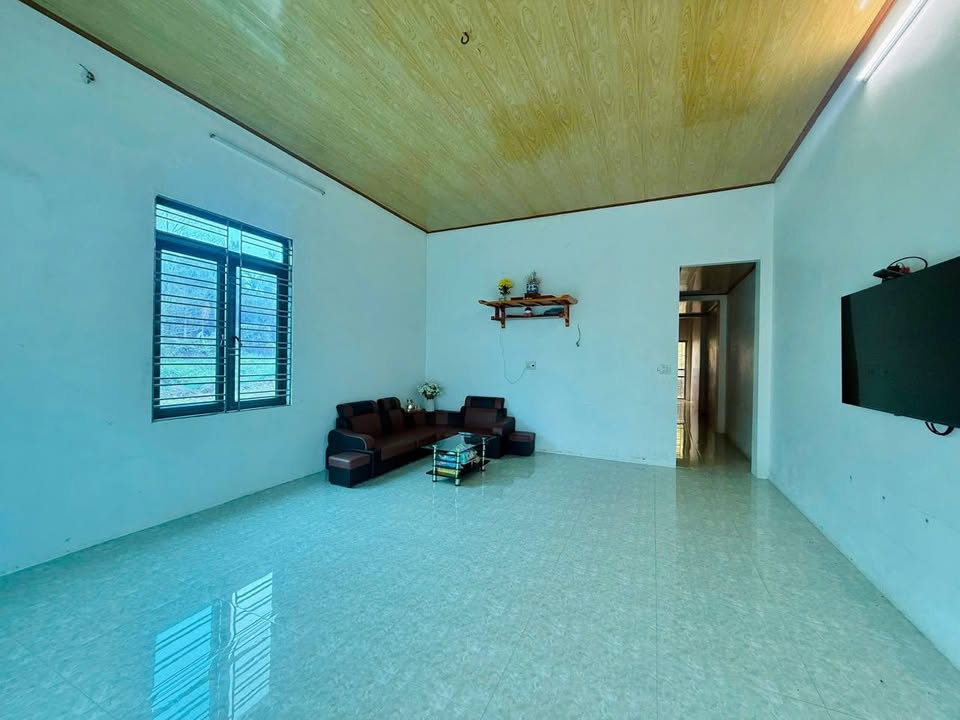 Nhà bán Phạm Khắc Vinh, Yên Bái 100m² giá 1.6 tỷ - Đường ô tô vào tận cửa!