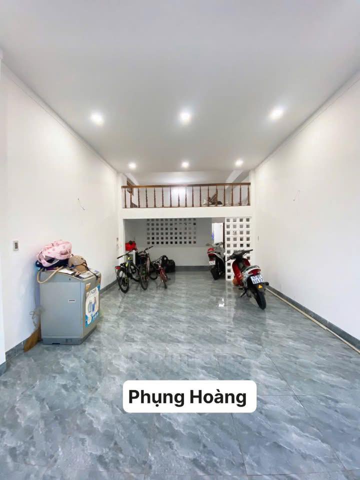 Nhà mặt tiền 3 tầng Đinh Tiên Hoàng, 47.3m² giá 10 triệu - Địa điểm kinh doanh lý tưởng!