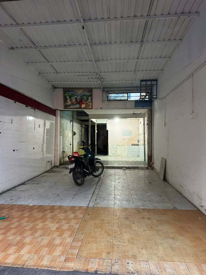 Cho thuê mặt tiền Ung Văn Khiêm 100m² - Kinh doanh tự do tại khu sầm uất