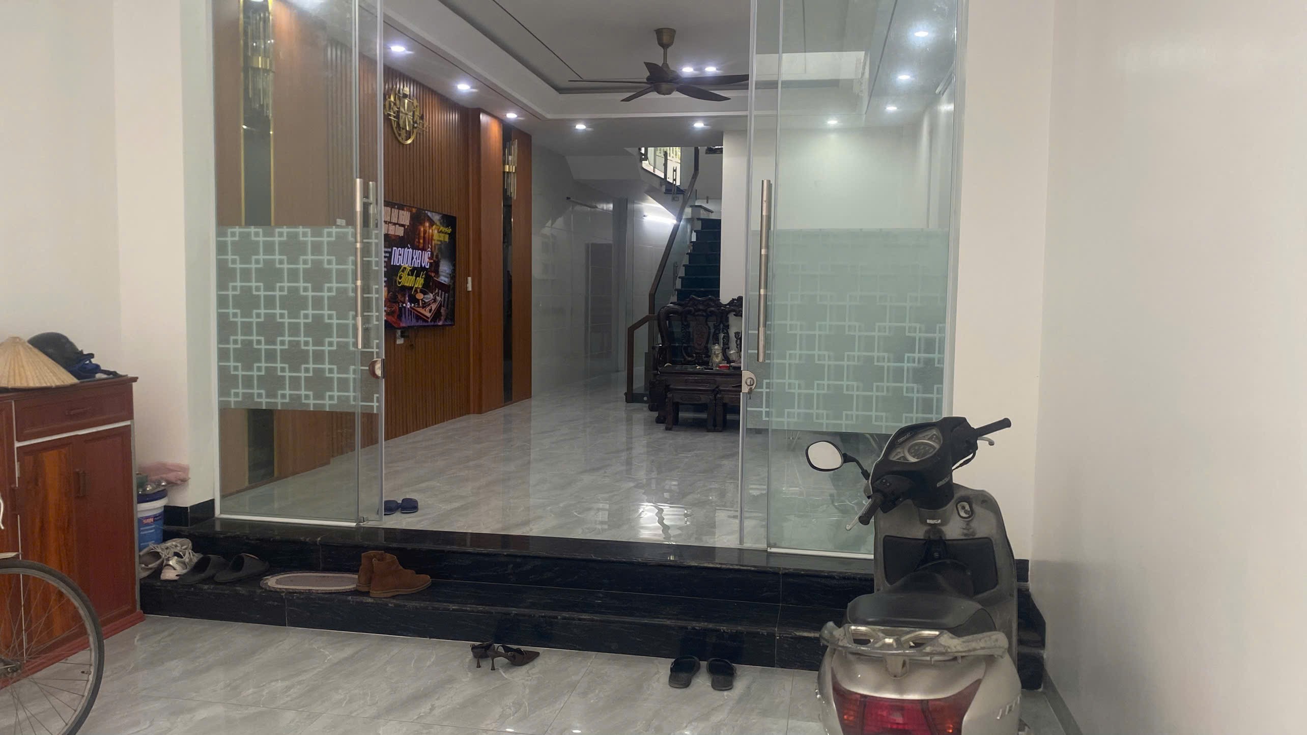 Bán nhà riêng tọa lạc tại Hồ Sen, Quận Lê Chân, Hải Phòng