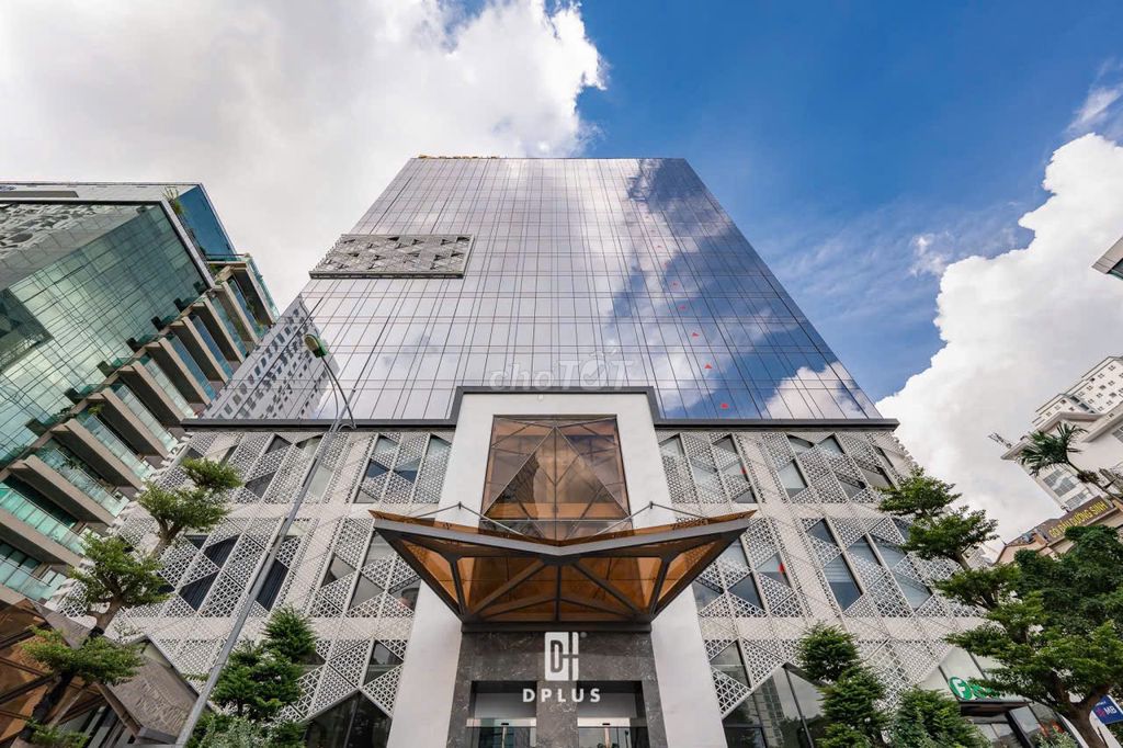 Tòa Văn phòng kết hợp Khách Sạn MT Võ Văn Tần Quận 3 - Siêu sang trọng, 7000m²