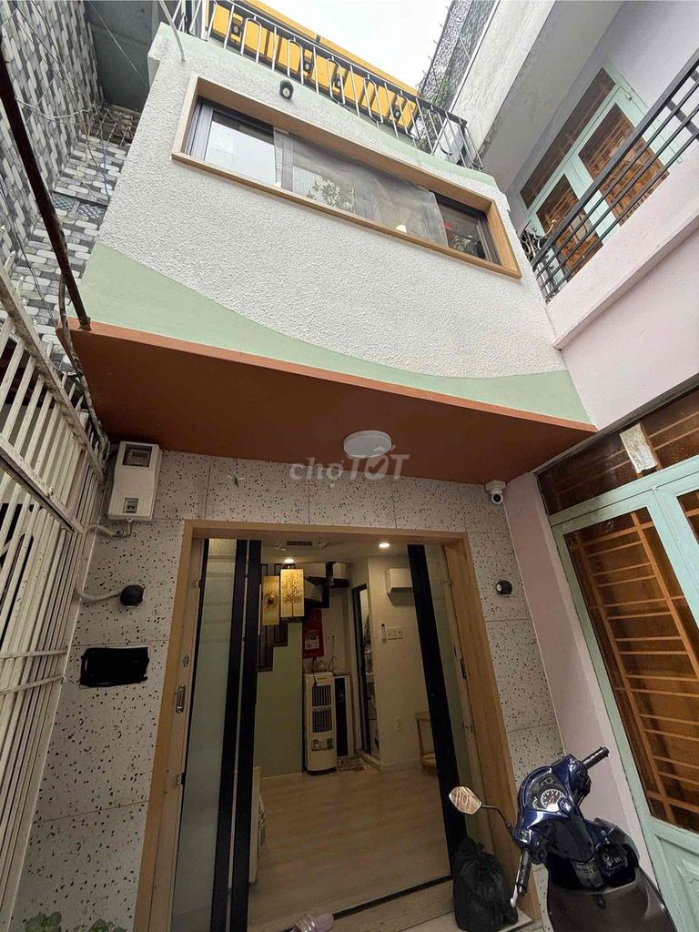 Cho thuê nhà nguyên căn đường Âu Dương Lân, Quận 8, 50m² - Thiết kế sang trọng, giá 9 triệu!