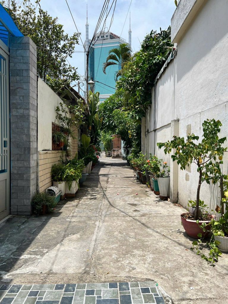 Cho thuê mặt tiền đường Nguyễn Bỉnh Khiêm, Quận 1 - Giá chỉ 40 triệu/tháng!