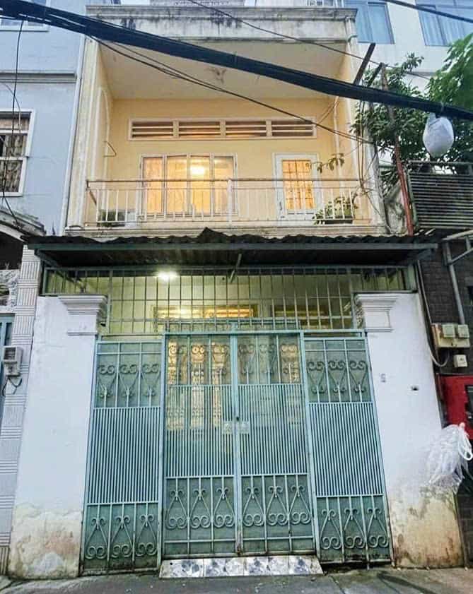 Nhà cũ Tân Phú 62m² giá 5.75 tỷ - Hẻm thông an ninh, tiện xây mới!