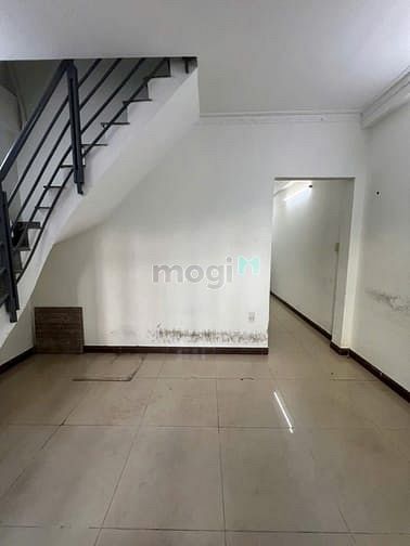 Bán gấp nhà 2 tầng 182m² mặt tiền đường số 13, Quận 2 - Giá tốt chỉ 13.9 tỷ!