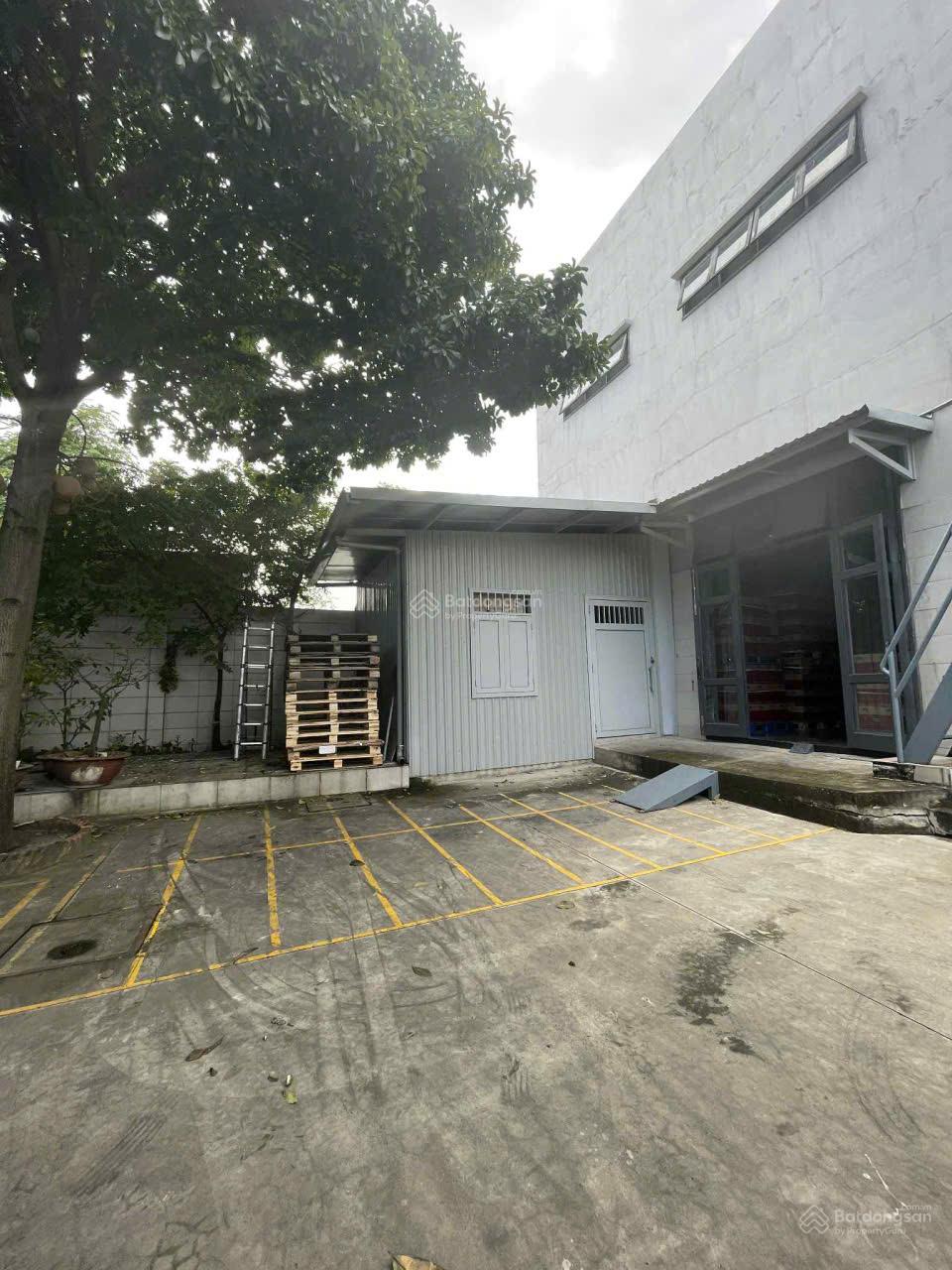 Cho thuê tòa nhà văn phòng Kha Vạn Cân 739m² - Có thang máy, giá 200 triệu/tháng