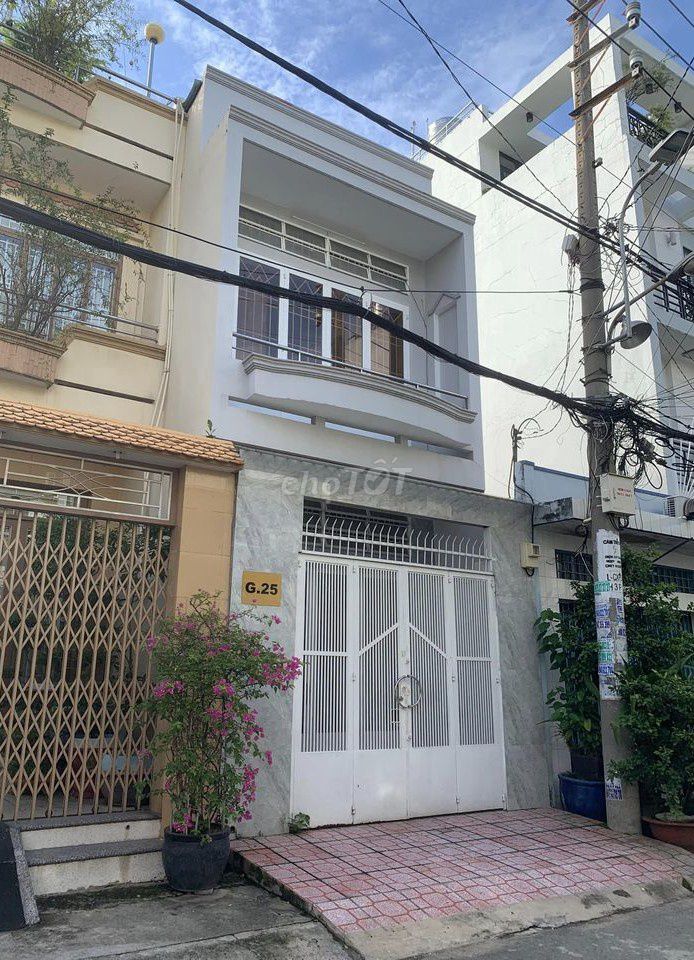 Nhà cho thuê mặt tiền đường Cư Xá Phú Lâm B, 72m² chỉ 15 triệu - Khu phố sầm uất!