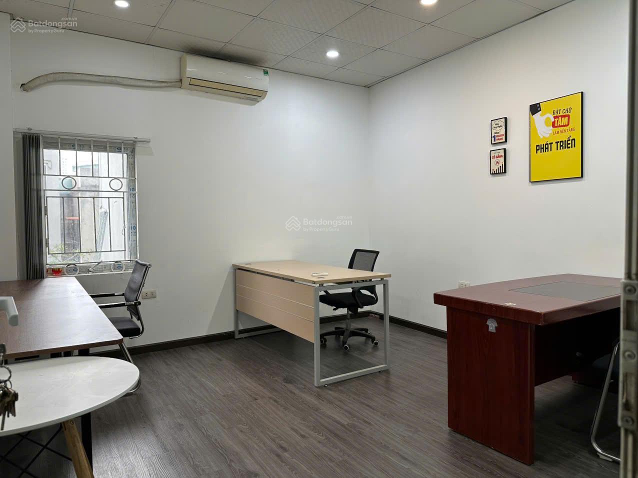 Cho thuê văn phòng 18m² tại Golden Offices Nguyễn Ngọc Vũ - Giá chỉ 4 triệu!