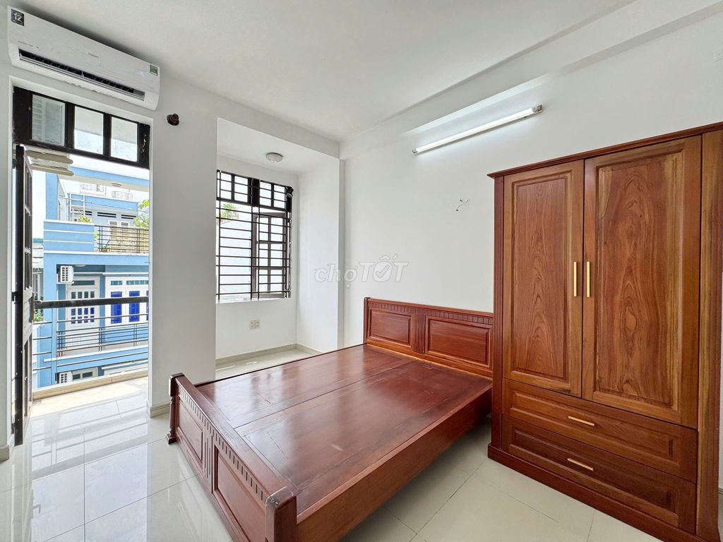 Phòng Đẹp Ban Công Thoáng tại Nhất Chi Mai, Tân Bình chỉ 4.3 triệu/tháng - An ninh tuyệt đối!