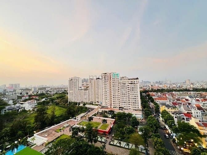 Penthouse góc 3 tầng tại Nguyễn Văn Linh, Quận 7 - Diện tích 510m² - Không gian sống đẳng cấp!