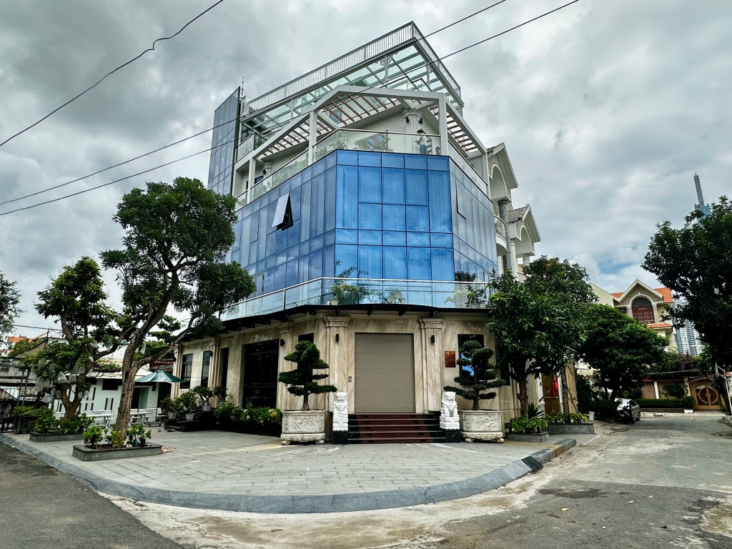 Nhà 4 tầng góc 2 mặt tiền đường Số 12, Thủ Đức, 500m² sàn - Giá 32 tỷ hấp dẫn!