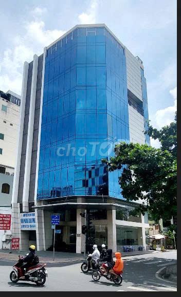 Tòa nhà 2 mặt tiền đường Song Hành An Phú Quận 2, 200m² giá 140 triệu - Hiện đại và sẵn sàng cho thuê!