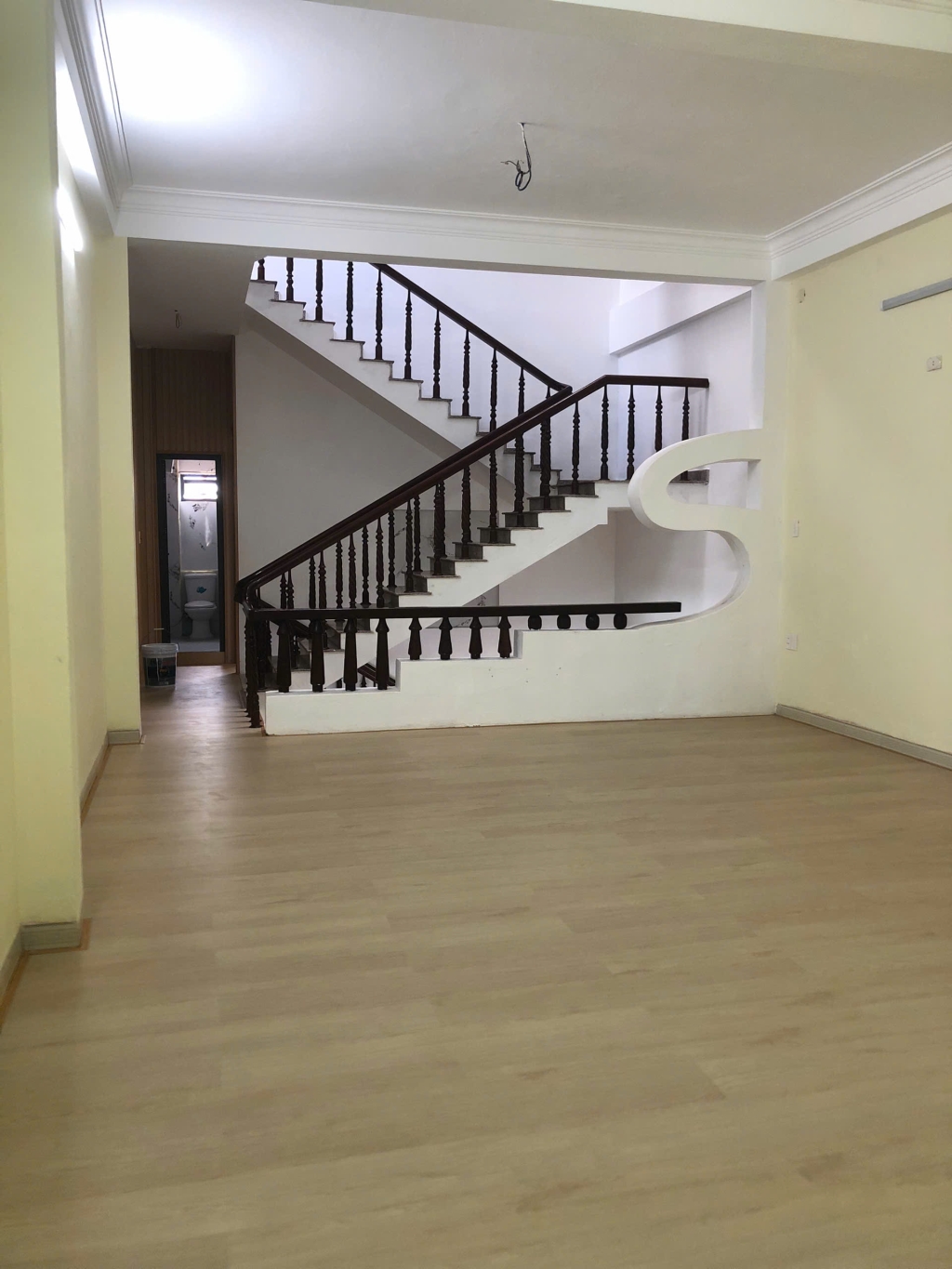 Bán nhà 3 tầng mặt tiền Ngô Quyền Sơn Trà, Đà Nẵng 95m² - Kinh doanh sầm uất!