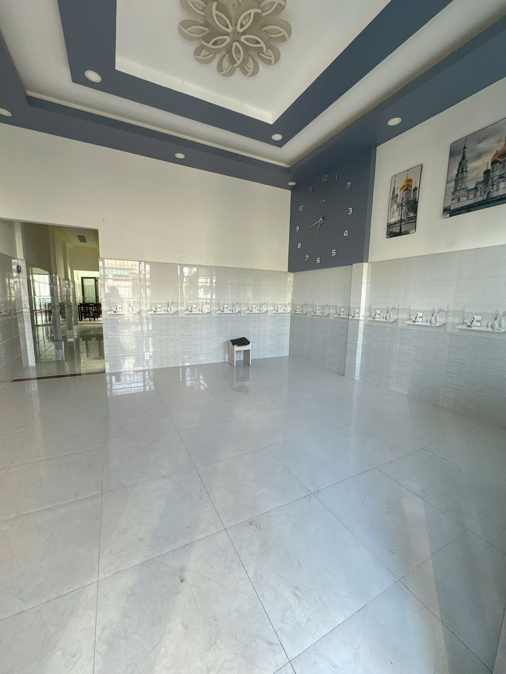 Nhà mới Phú Tân, Bến Tre 128m² giá 2.8 tỷ - Sổ hồng chính chủ, ô tô vào tận nhà!