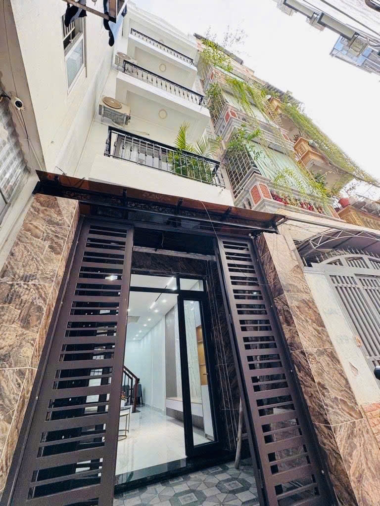 Nhà đẹp Kim Giang, Hoàng Mai 38m² giá 9.8 tỷ - Sẵn sàng vào ở ngay!