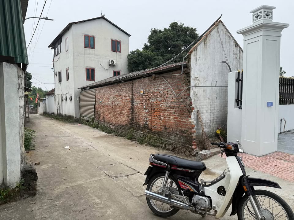 Đất nền 402m² tại Phú Cát, Quốc Oai - Gần chợ và trường học, giá thỏa thuận!