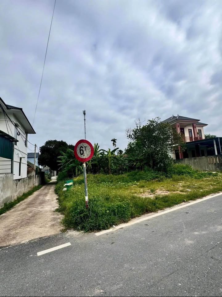 Đất nền đường Nguyễn Quốc Trinh Lộc Ninh 132m² chỉ 1.6 tỷ - Cơ hội đầu tư tuyệt vời!