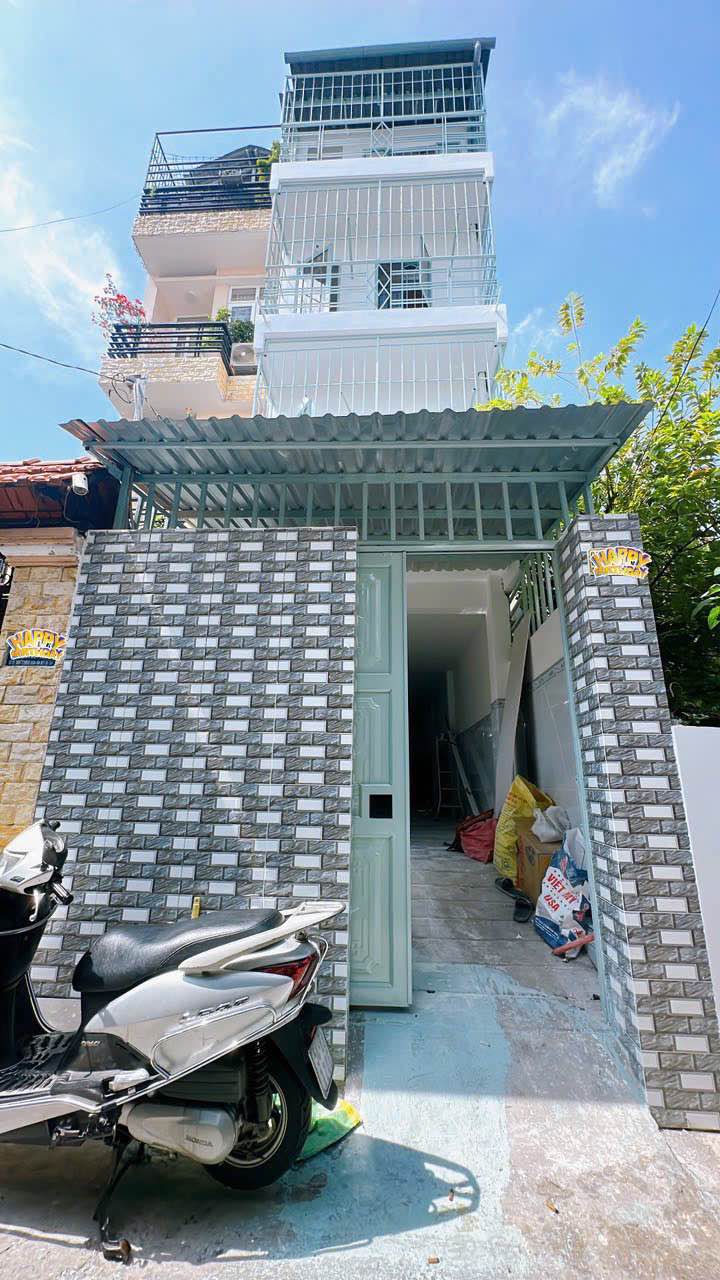 Dãy phòng trọ 20 phòng tại quận 4, 90m², giá 50 triệu/tháng - Đầu tư sinh lời ngay!