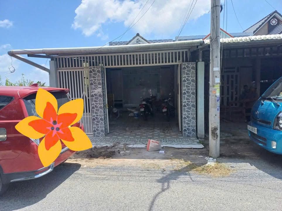 Nhà phố Hòa Phú, Vĩnh Long 130m² giá 1.3 tỷ - Vị trí kinh doanh thuận lợi!