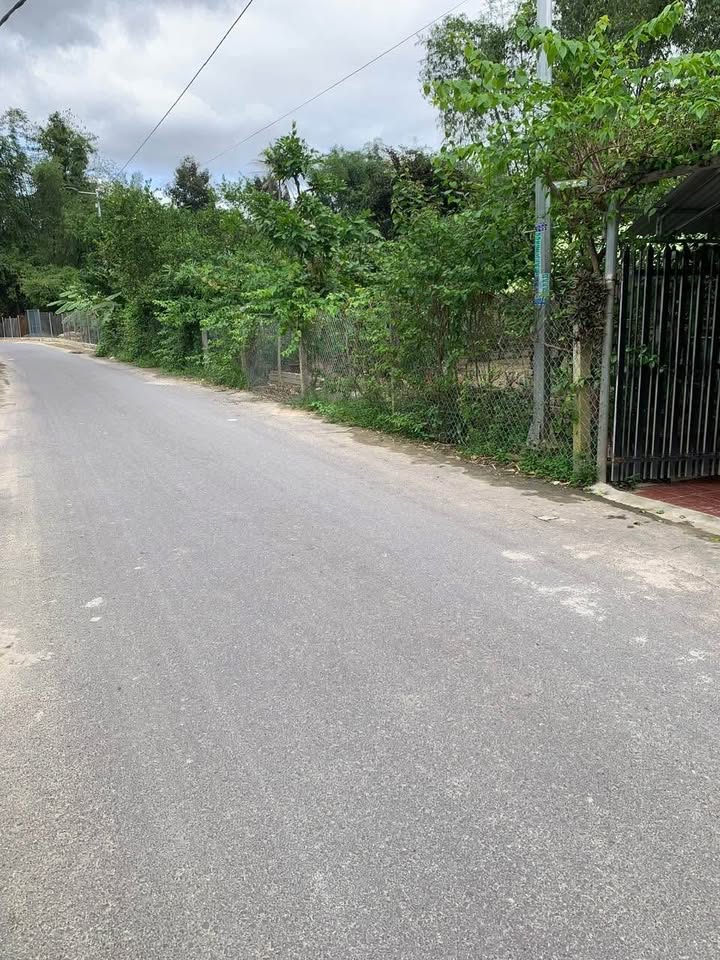 Nhà vườn Suối Hiệp Diên Khánh 860m² giá 2.15 tỷ - Không gian xanh mát lý tưởng!