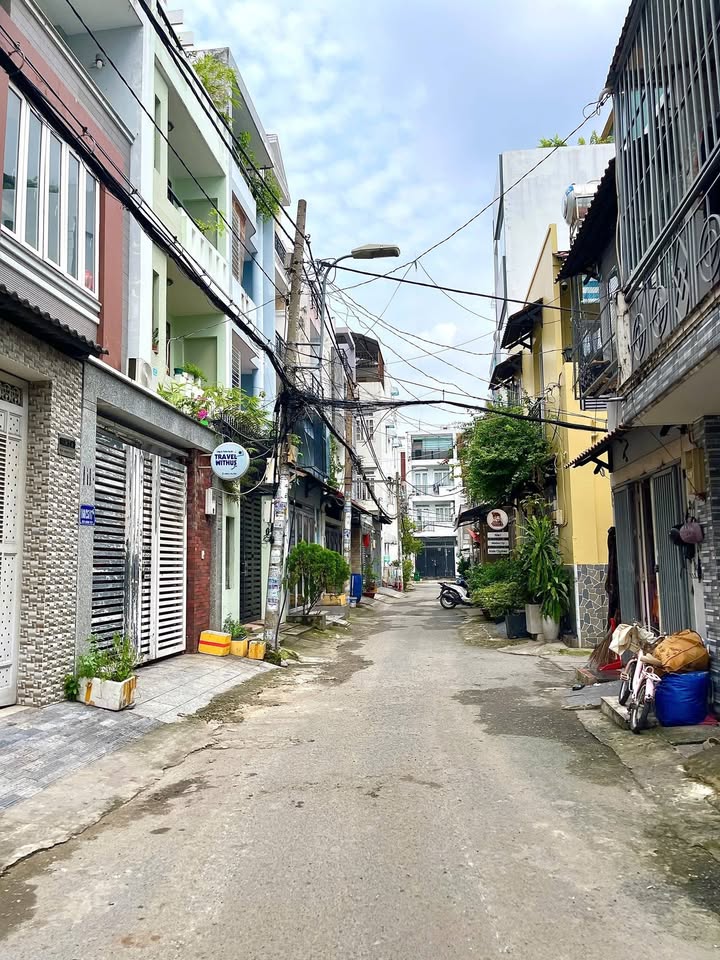 Nhà mới xây tại Bình Thạnh 43m² giá 6.28 tỷ - Vị trí trung tâm, tiện ích đầy đủ!