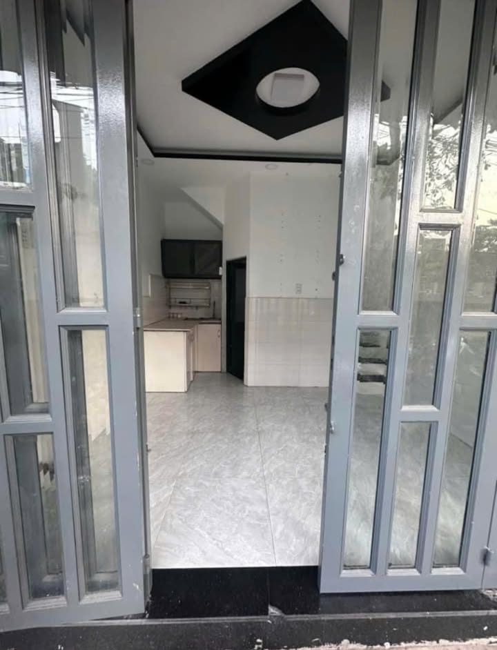 Nhà cho thuê Bình Trị Đông B, Bình Tân 16m² giá 3.5 triệu - Full nội thất mới!