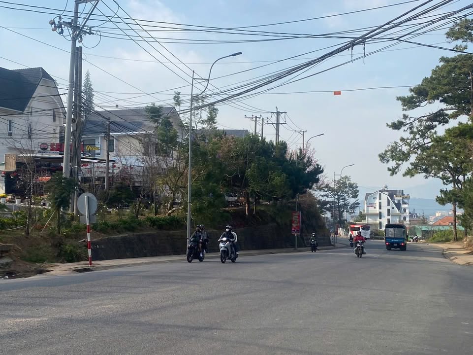Đất mặt tiền Hùng Vương, Đà Lạt 250m² giá 26 tỷ - Đầu tư sinh lời tuyệt vời!