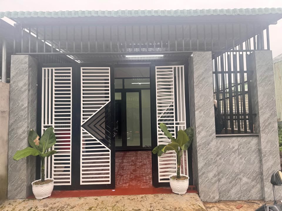 Nhà riêng kiệt Hoàng Văn Thái 105m² giá 1.5 tỷ - Ô tô vào tận nhà!