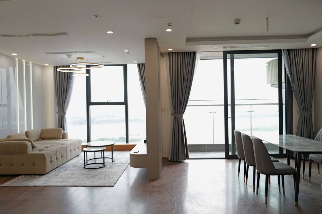 Căn hộ Duplex Sunshine City Bắc Từ Liêm 195m² giá 20.475 tỷ - View sông Hồng hướng mát!