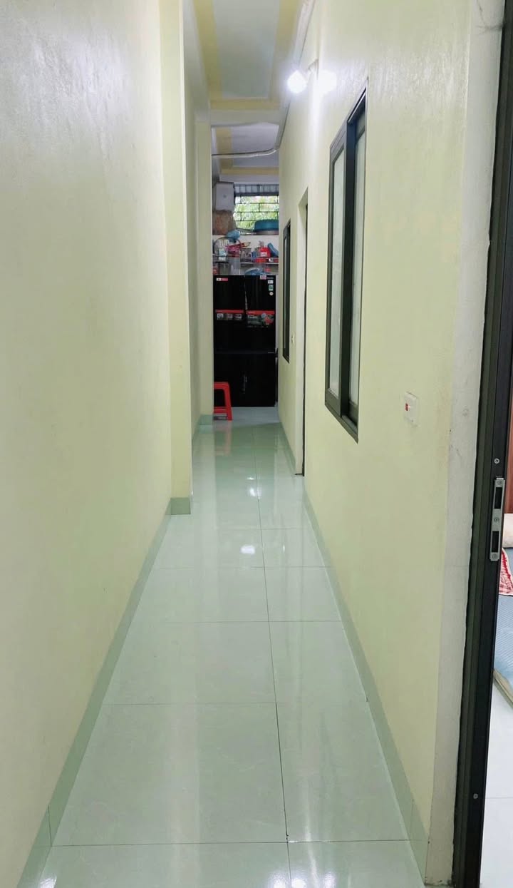 Nhà cho thuê nguyên tầng đường Mường Than, Kim Tân 3 triệu - Phù hợp hộ gia đình