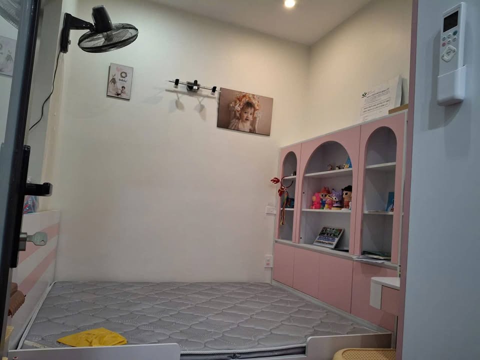 Căn hộ Tập thể Nghĩa Tân, Cầu Giấy 70m² - Giá chỉ 10 triệu/tháng!