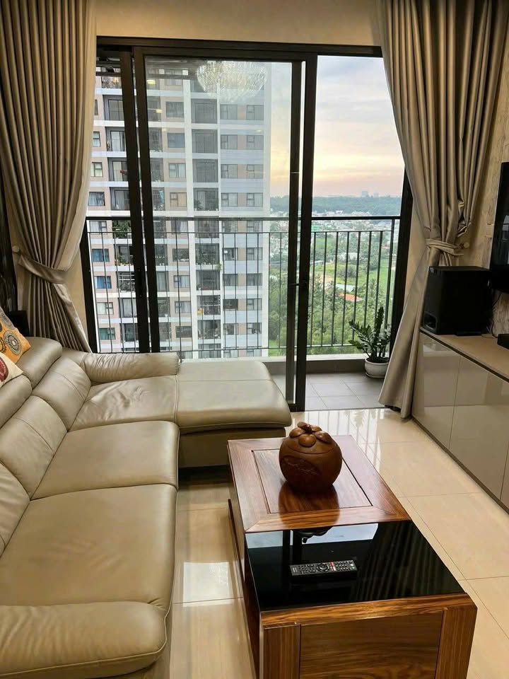 Căn hộ Vinhomes Grand Park quận 9 3PN giá 11 triệu - Full nội thất sang trọng!