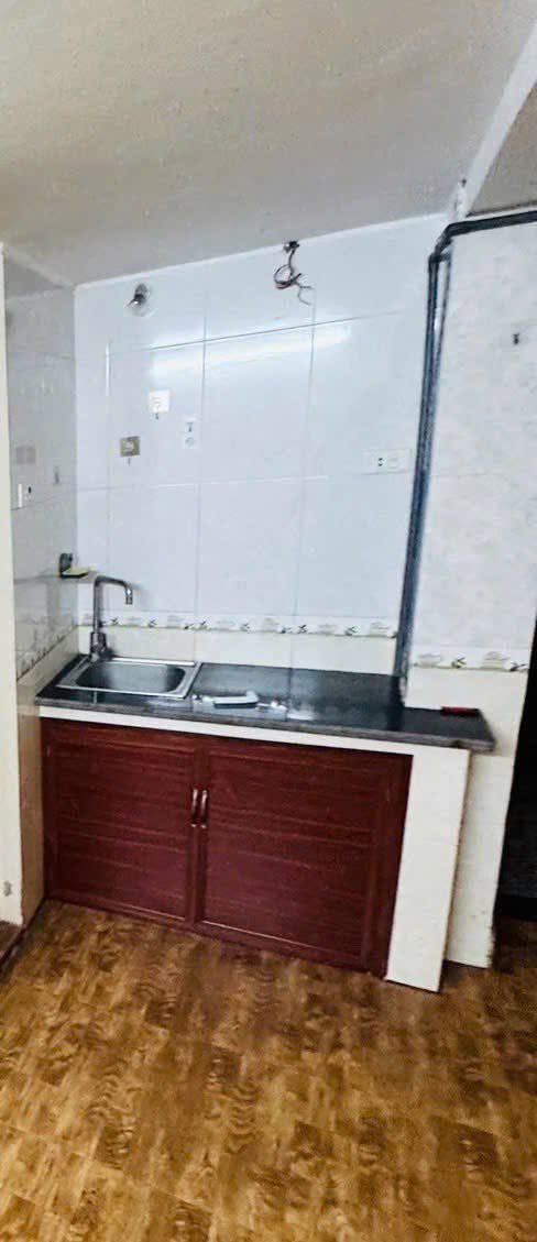 Phòng trọ ngõ 3 Phúc Tân, Hoàn Kiếm 8m² chỉ 2 triệu - Tiện nghi đầy đủ, giờ giấc tự do!