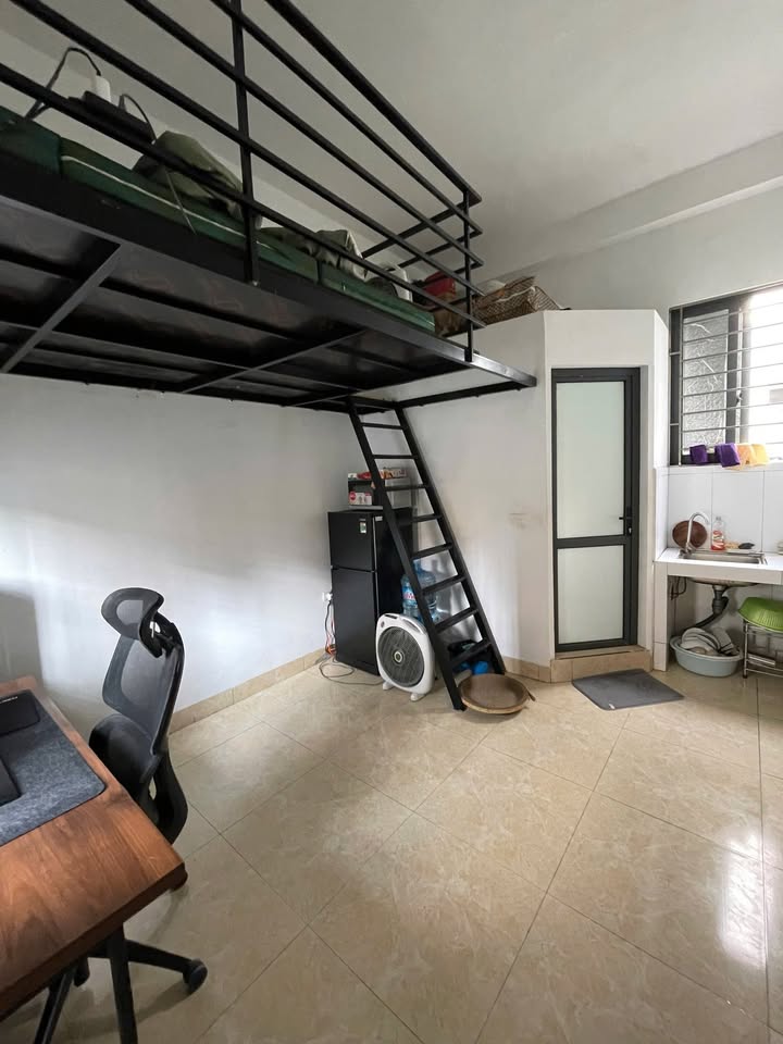 Phòng cho thuê Duplex tại Yên Xá 3.6 triệu - An ninh tốt, tiện nghi đầy đủ!