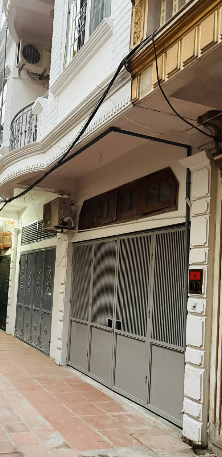 Phòng trọ Nguyễn Khánh Toàn, Cầu Giấy 14m² giá chỉ 3.1 triệu - Không gian thoáng đãng, tiện nghi đầy đủ!