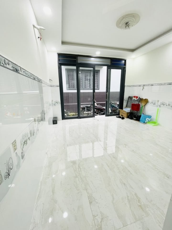 Nhà hẻm xe hơi 23 Hoàng Quốc Việt, Phú Thuận, Q7 - 40m² giá 5.45 tỷ - Sổ hồng riêng