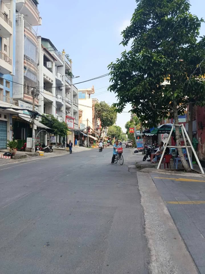 Nhà mặt tiền đường Trần Văn Kiểu, Quận 6, 70m² giá 14.5 tỷ - Khu dân cư sầm uất!