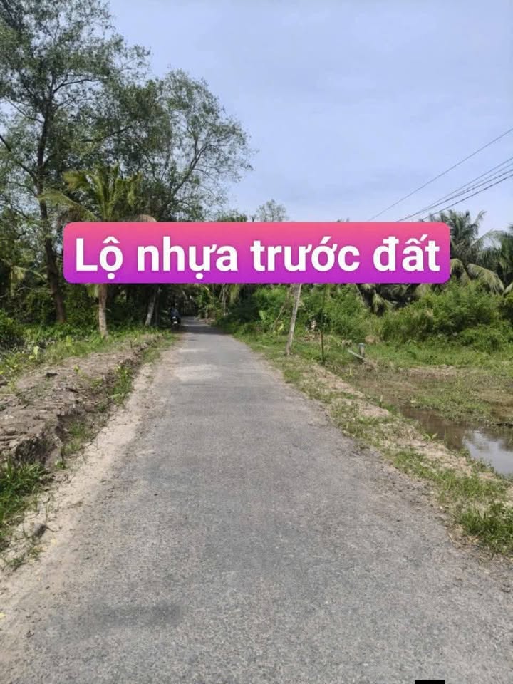 Đất thổ cư Long Hồ 893m² giá 2.41 tỷ - Mặt tiền lộ nhựa tiện lợi!