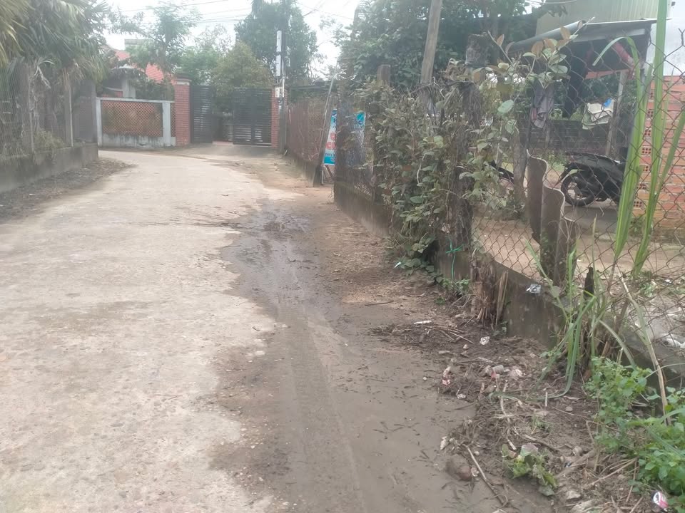 Đất nền Tịnh An 220m² giá 1.2 tỷ - Cách quốc lộ 24B chỉ 150m!