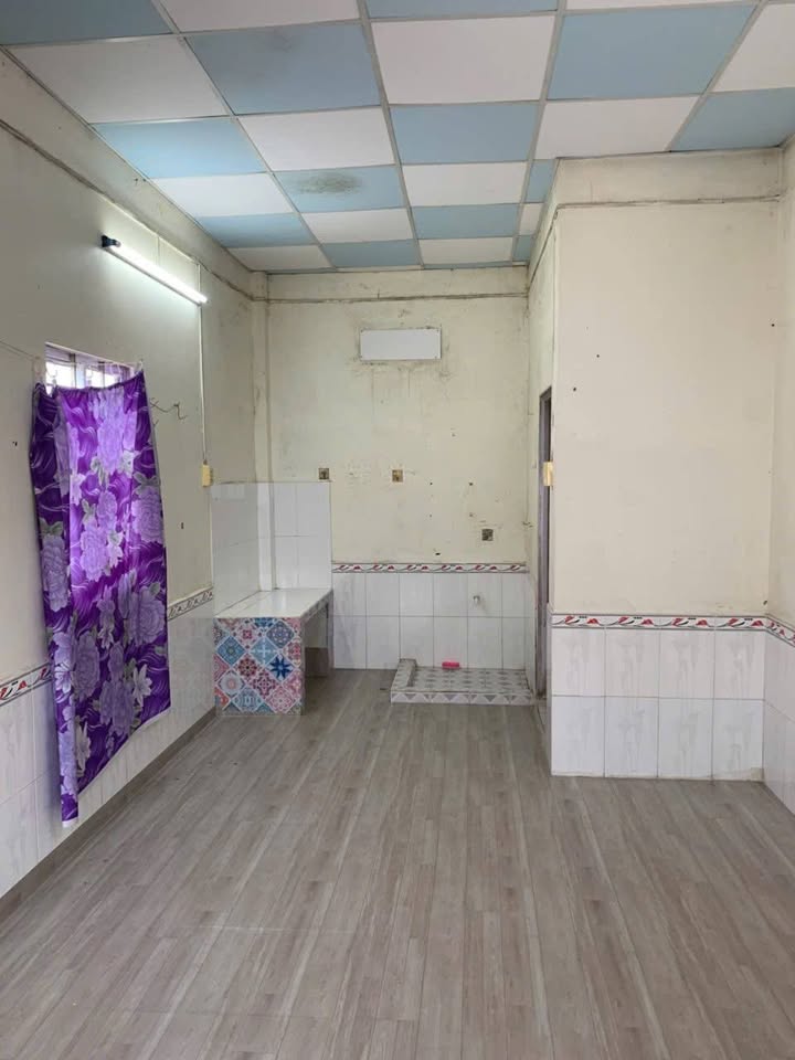 Phòng trọ mặt tiền Phú Lợi, Sóc Trăng giá 1.2 triệu - Tiện nghi đầy đủ!