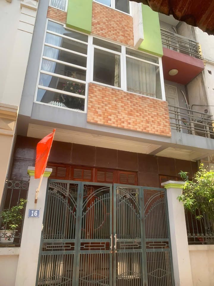 Nhà 5 tầng Binh chủng Tăng thiết giáp, 46m², giá thỏa thuận - Kinh doanh đỉnh cao!