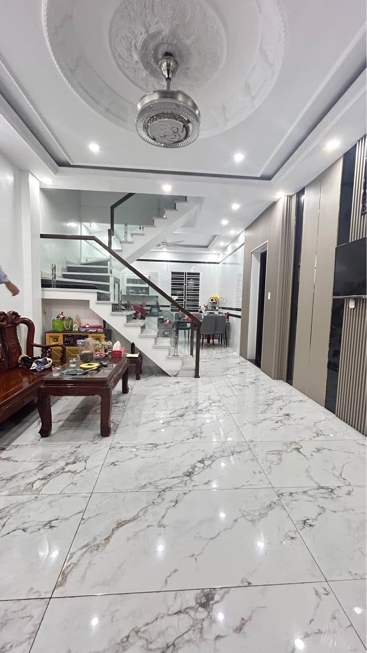 Nhà phố Hải An 45m² giá 3.3 tỷ - Ngõ thông thoáng, gần chợ và trường học!