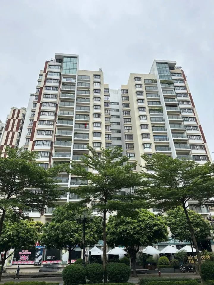 Căn hộ Chelsea Park Trung Kính 100m² giá 9 tỷ - Full nội thất sang trọng!