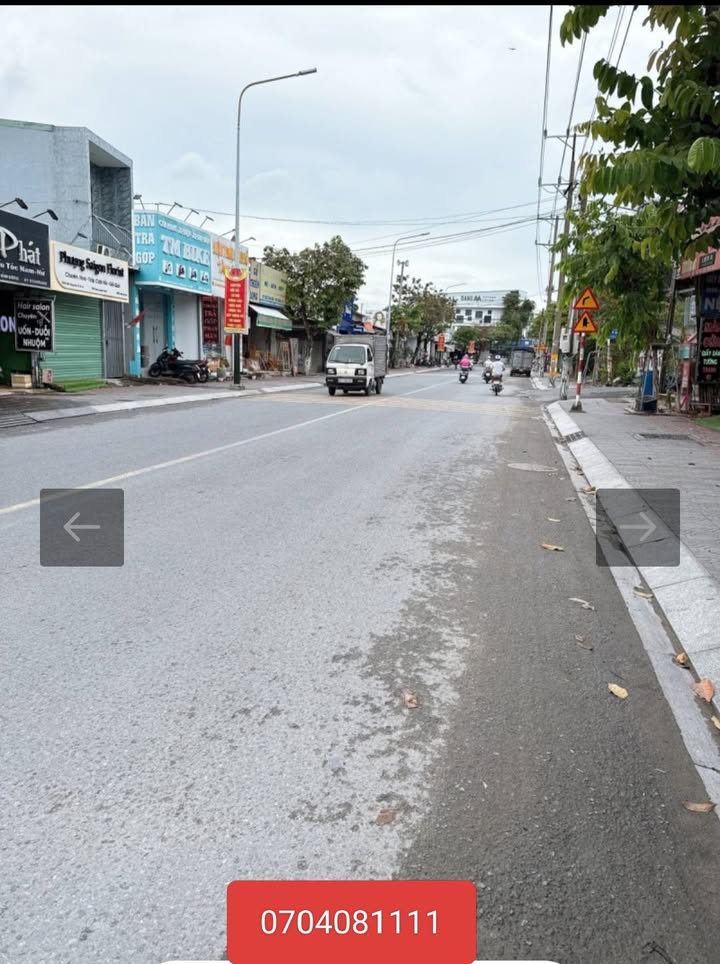 Warehouse đường Trần Hưng Đạo, Dĩ An 1819m² giá 68 tỷ - Đầu tư sinh lời cao!