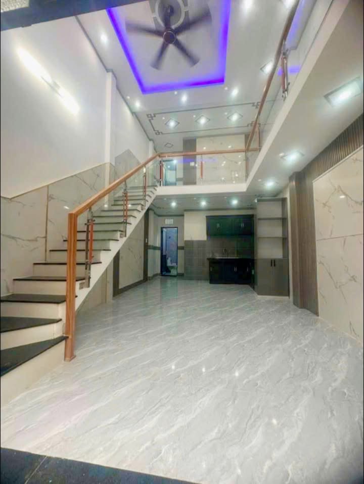 Nhà gác lửng Bình Chuẩn 40m² giá 1.05 tỷ - Nhà mới đẹp, vào ở ngay!