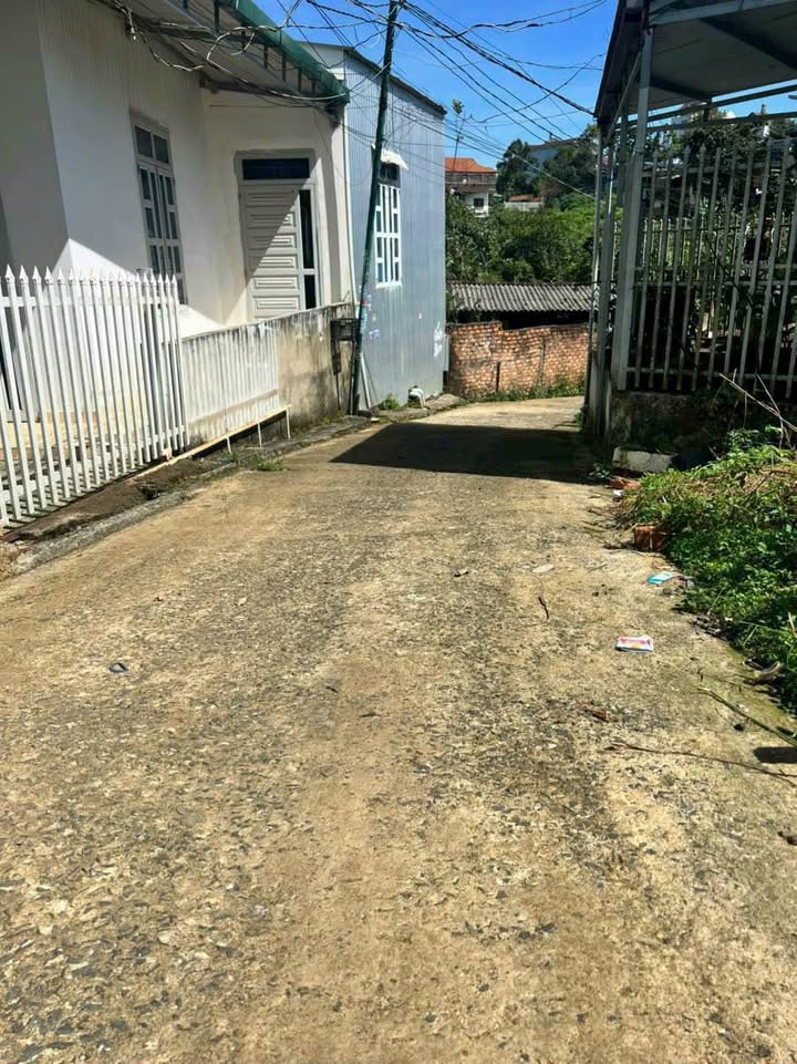 Đất nền Bảo Lộc 80m² giá chỉ 1.1 tỷ - Cơ hội đầu tư hiếm có!