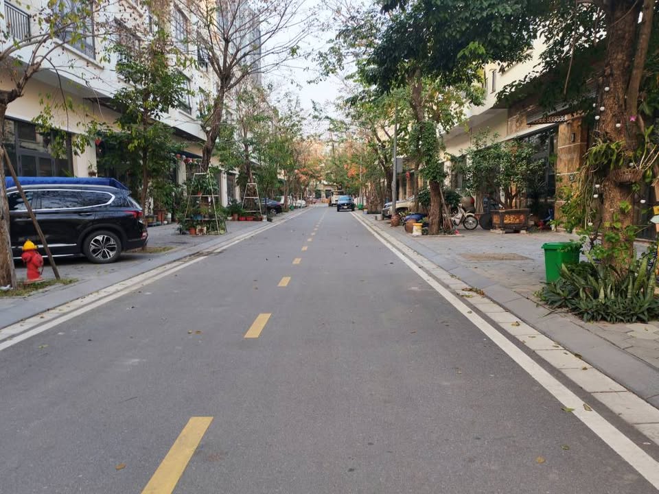 Shophouse Trần Hữu Tước Ecopark 96m² giá 8 tỷ - Nhà thô hoàn thiện mặt ngoài!