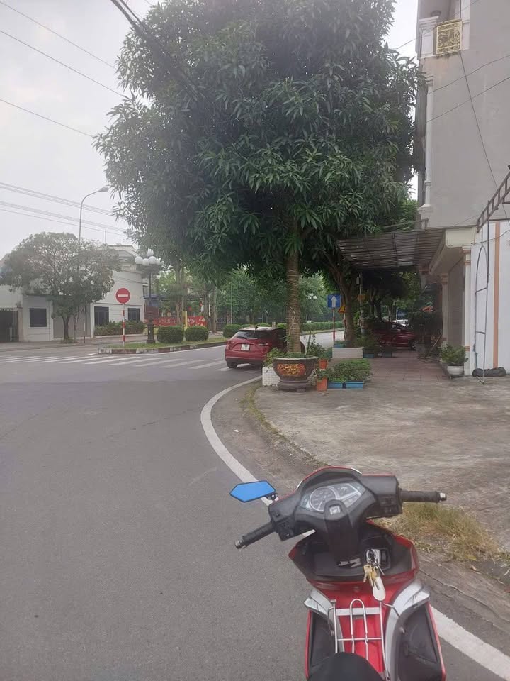 Đất nền lô góc tại Khu Đô Thị Hoà Vượng, Nam Định 77m² giá 7 tỷ - Vị trí vàng đầu tư!